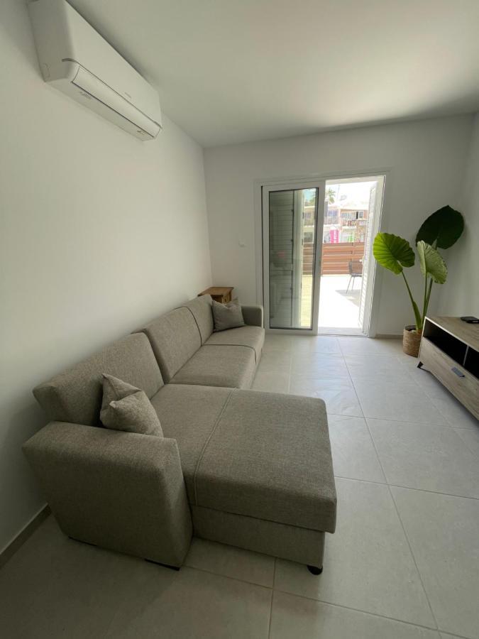 Lovely 2-bedroom Apartment, Newly Renovated * Pafos